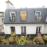 Pompidou 3, Rue Simon le Franc - 4 places