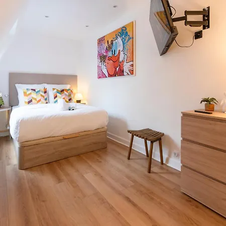 Apartment Marais-pompidou 3, Rue Simon Le Franc - 4 People *